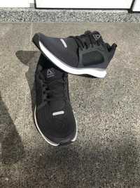 Reebok original 43(28cm) Новые . Пена.