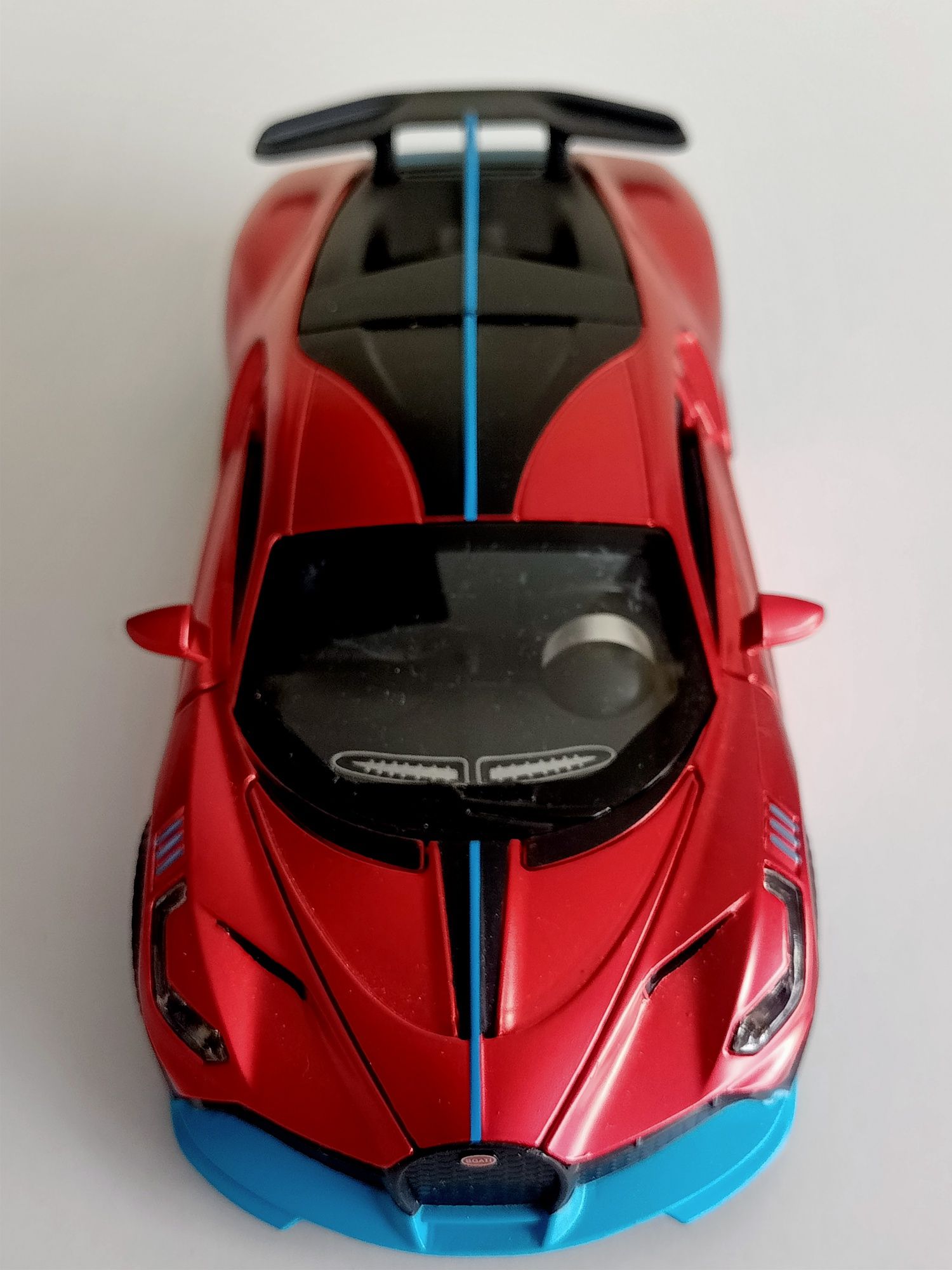 Auto model sportowy wyścigowe  samochód  jak Ferrari światła dźwi
