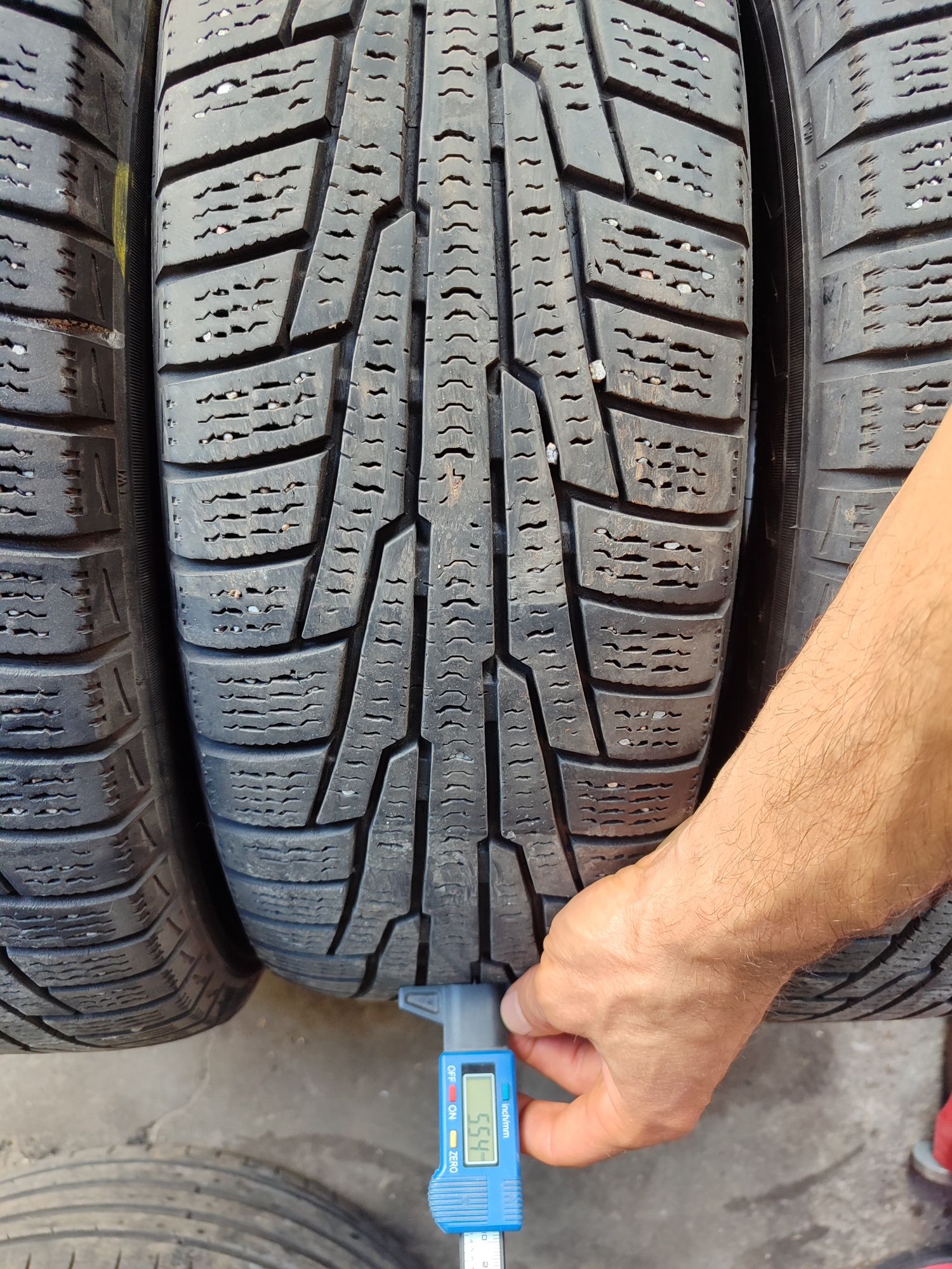 Резина зима 175.70.14 nokian.