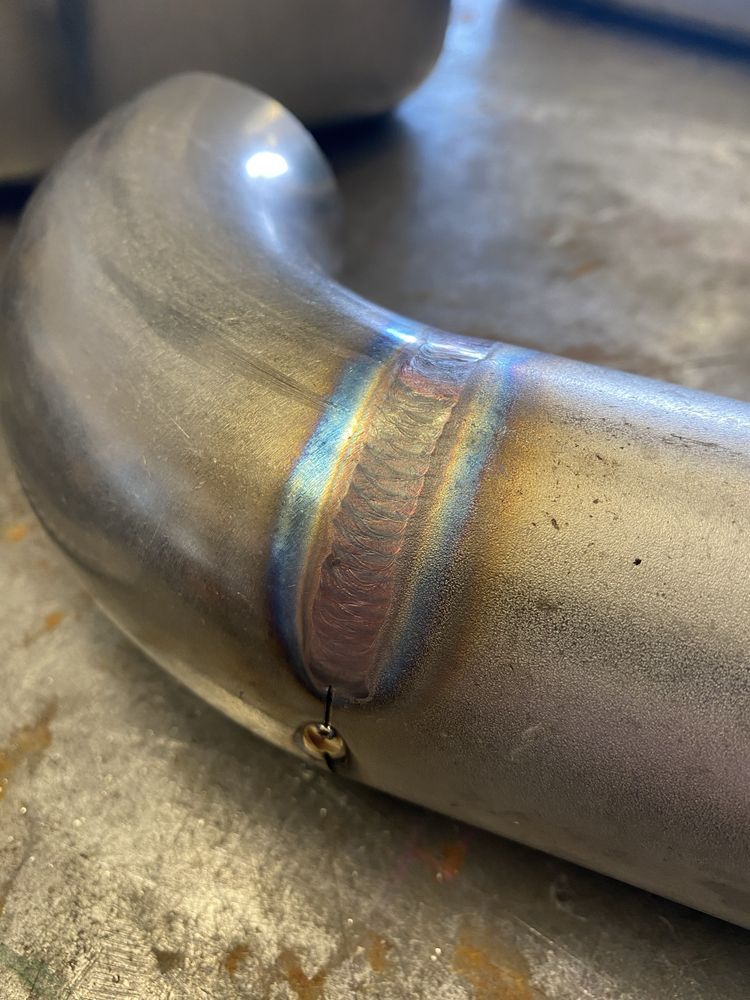 Końcówki wydechu na wymiar downpipe przelot bmw muffler delete