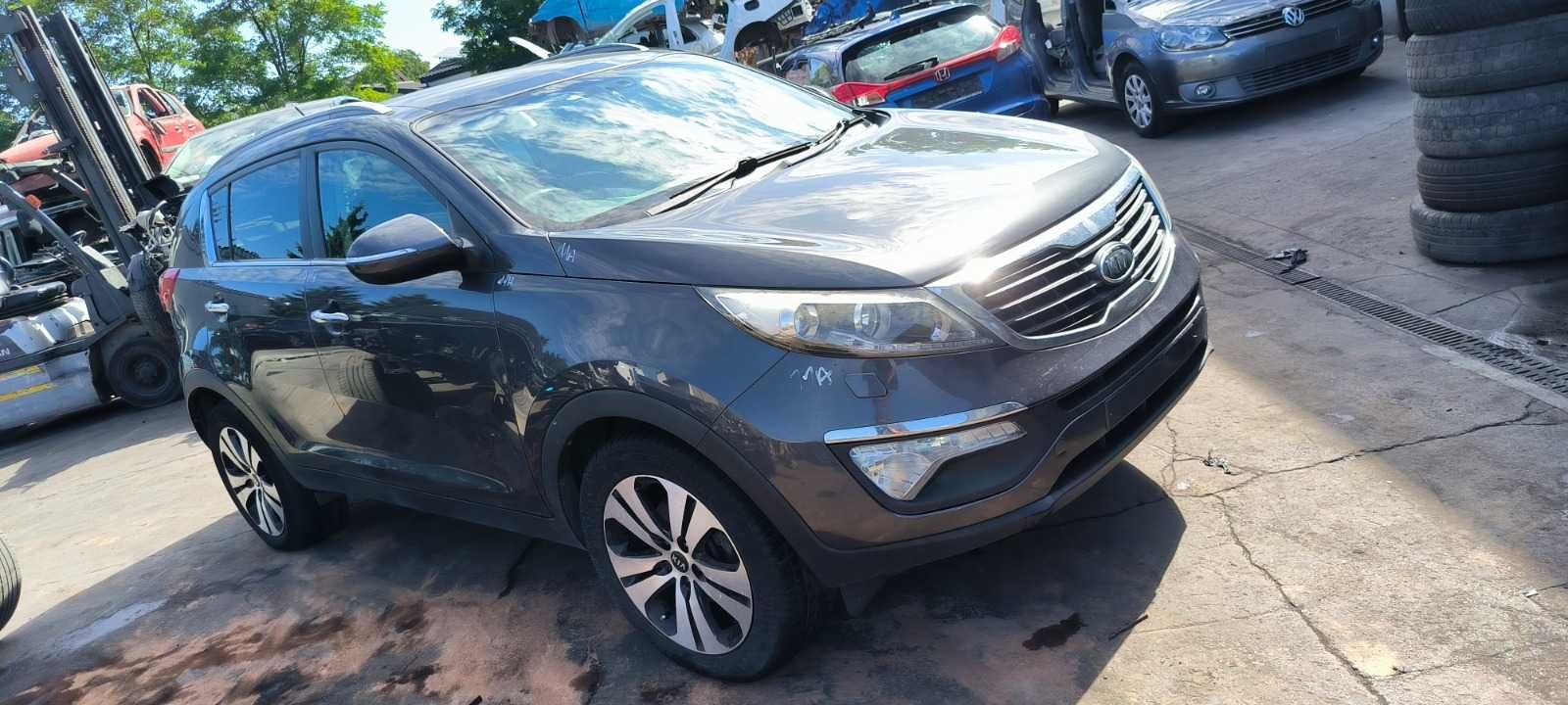 KIA SPORTAGE III 1.7 CRDI cała na części maska klapa zderzak drzwi BE