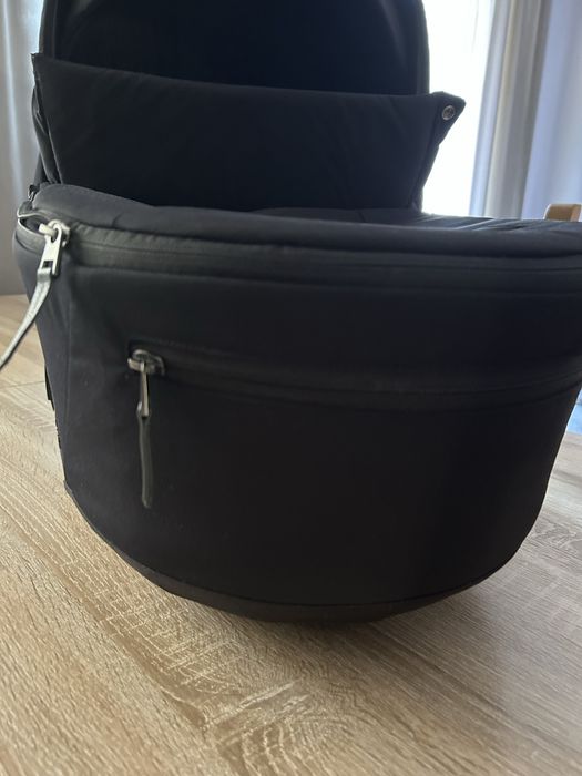 Nowa czarna gondola Cybex Mios Lux