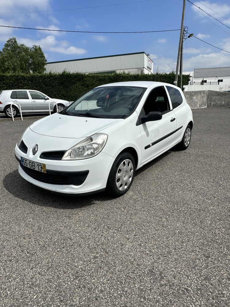 Renault clio comercial