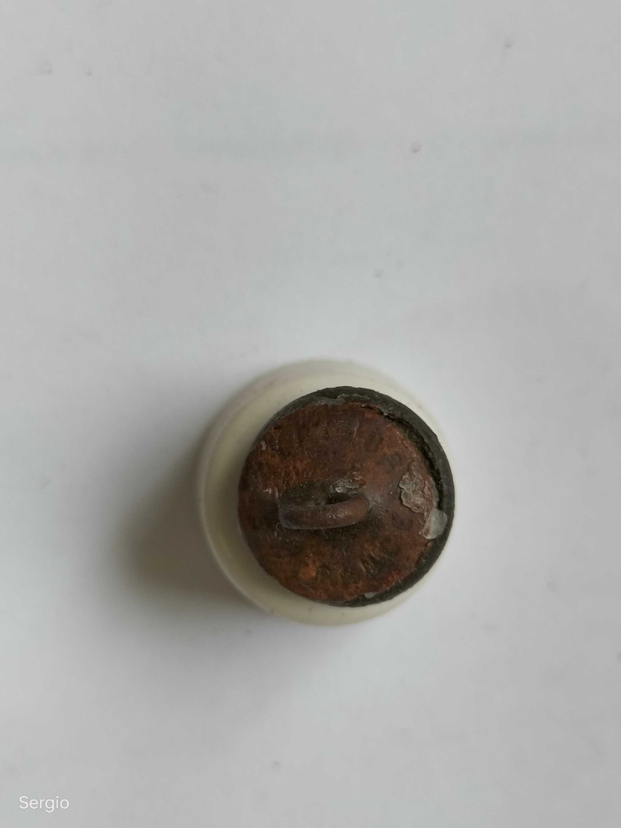Botão (escudo)  Лот 152