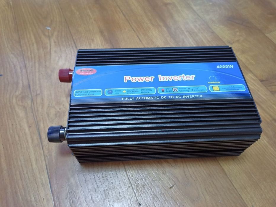 Інвертор ,перетворювач напруги UKC 12в-220в 2000вт з цифровим дисплеєм