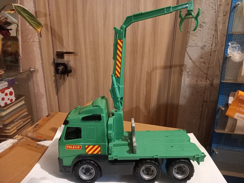 Іграшка дитяча, автівка