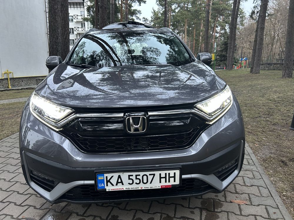 Honda CR-V 2022 офіціал . В експлуатаціі з 2023 року . Пробіг 30000 км