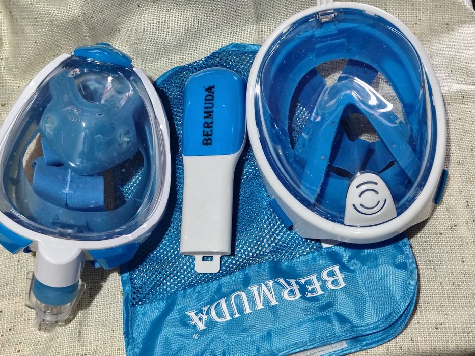 Маски для снорклінгу.