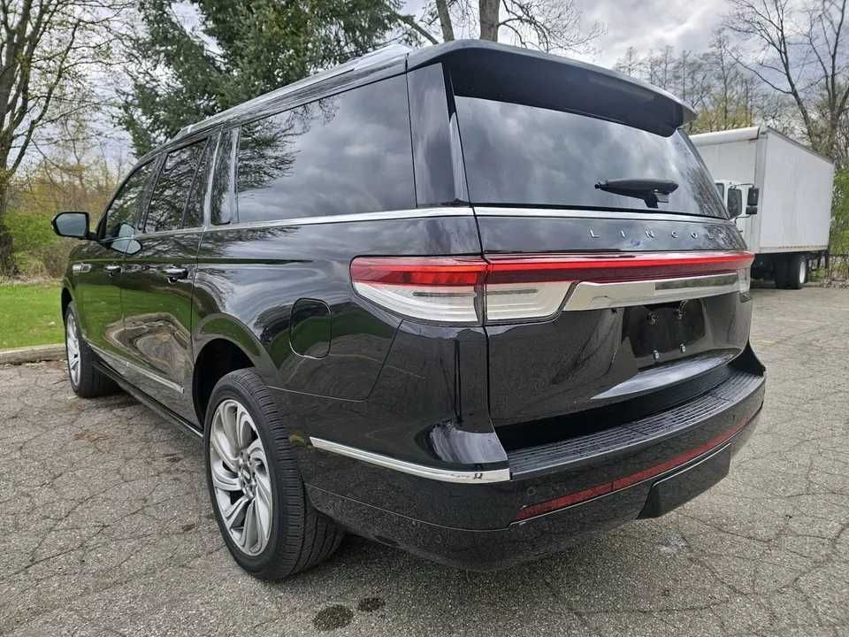 2022 Lincoln Navigator