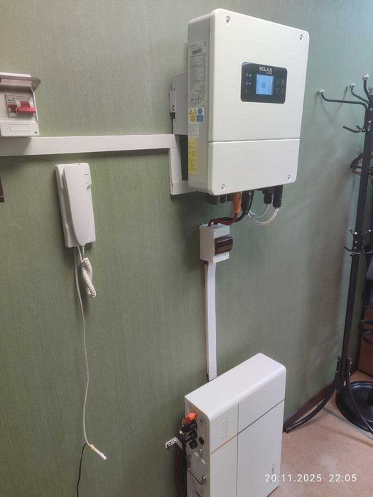 В наявності у Дніпрі Інвертор Комплект  SolaX  6-12 кВт з АКБ, монтаж