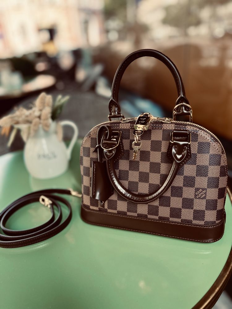 Louis Vuitton Alma bb оригинал