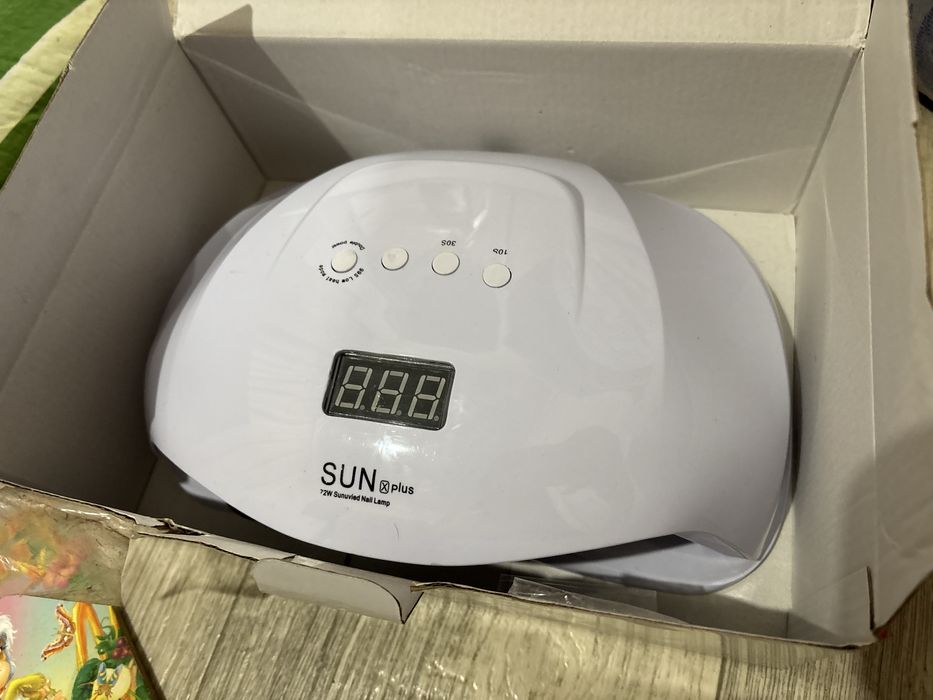 Лаки  б/у по 50 грн