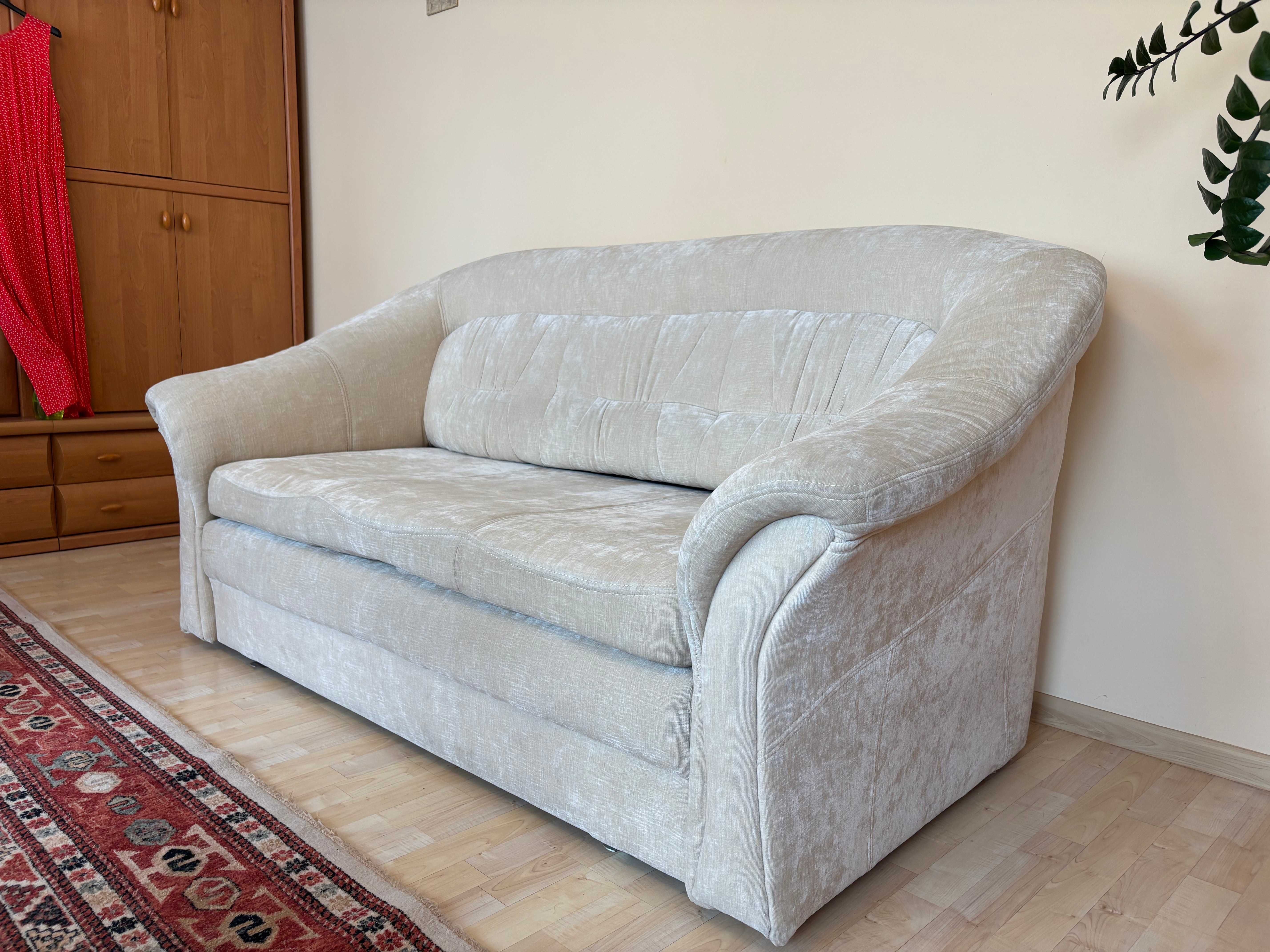 sofa rozkładana w bardzo dobry stanie
