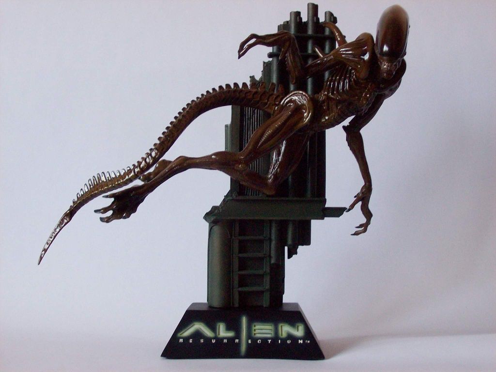 Sideshow Collectibles - Alien Resurrection Diorama - Limited Figure