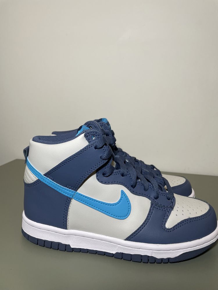 Nike Dunk High Light Bone Diffused Blue