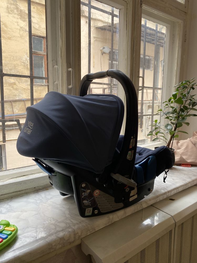 Автолюлька Britax Romer 0+