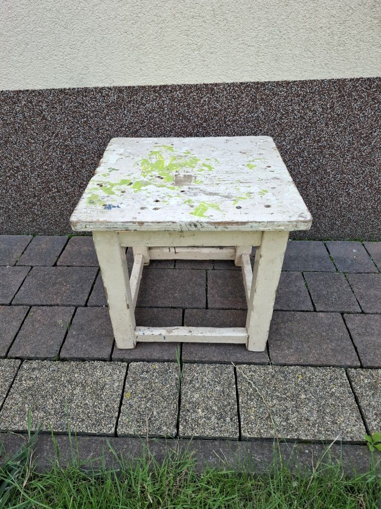 Taboret krzesło stare