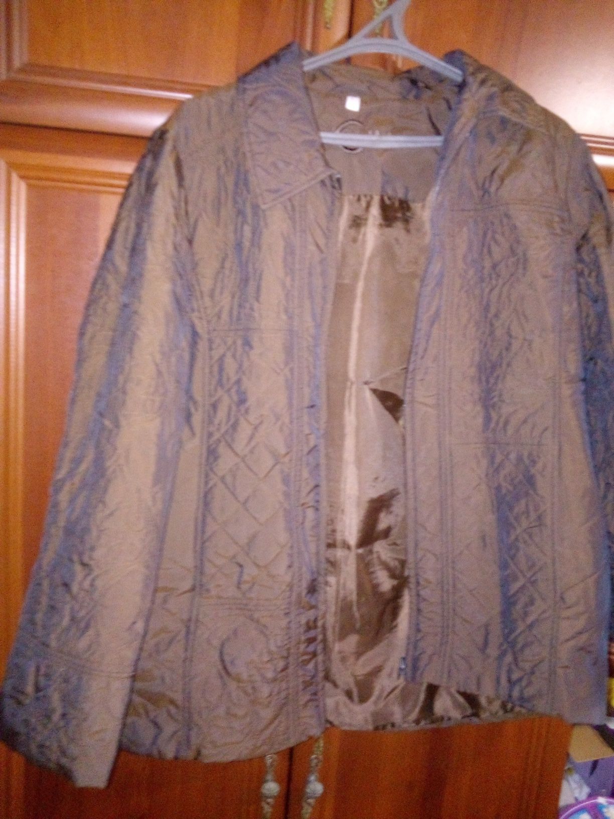 Жіноча куртка Осінь /Весна 42 розмір.