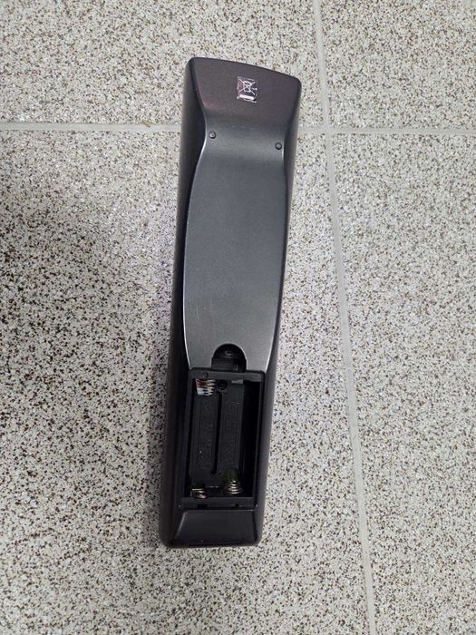 Pioneer VSX-1016V – amplituner kina domowego + pilot