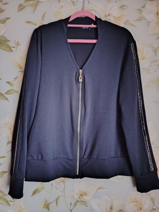 Кофта трикотажная на змейке с лампасами стразы 50-52 р