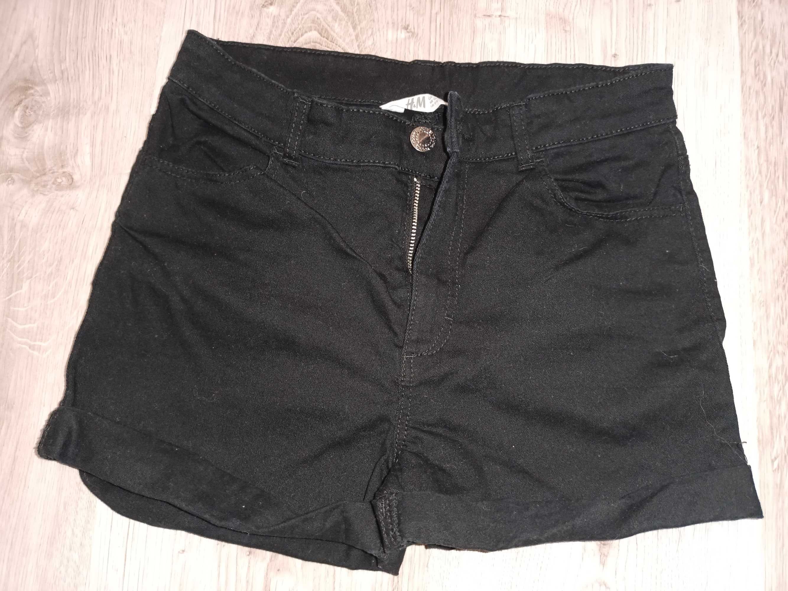 Krótkie czarne spodenki 152 cm H&M