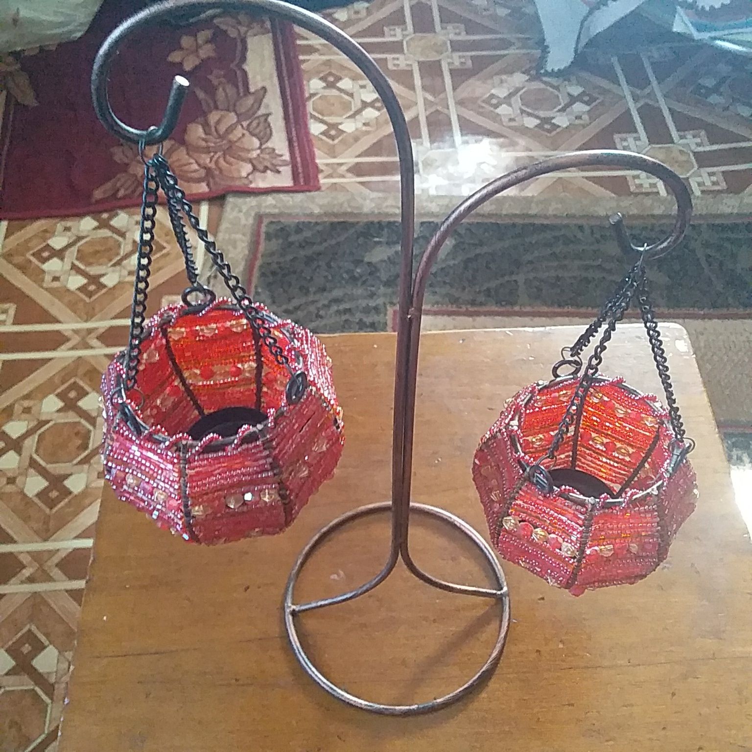 Подсвечник из бисера.