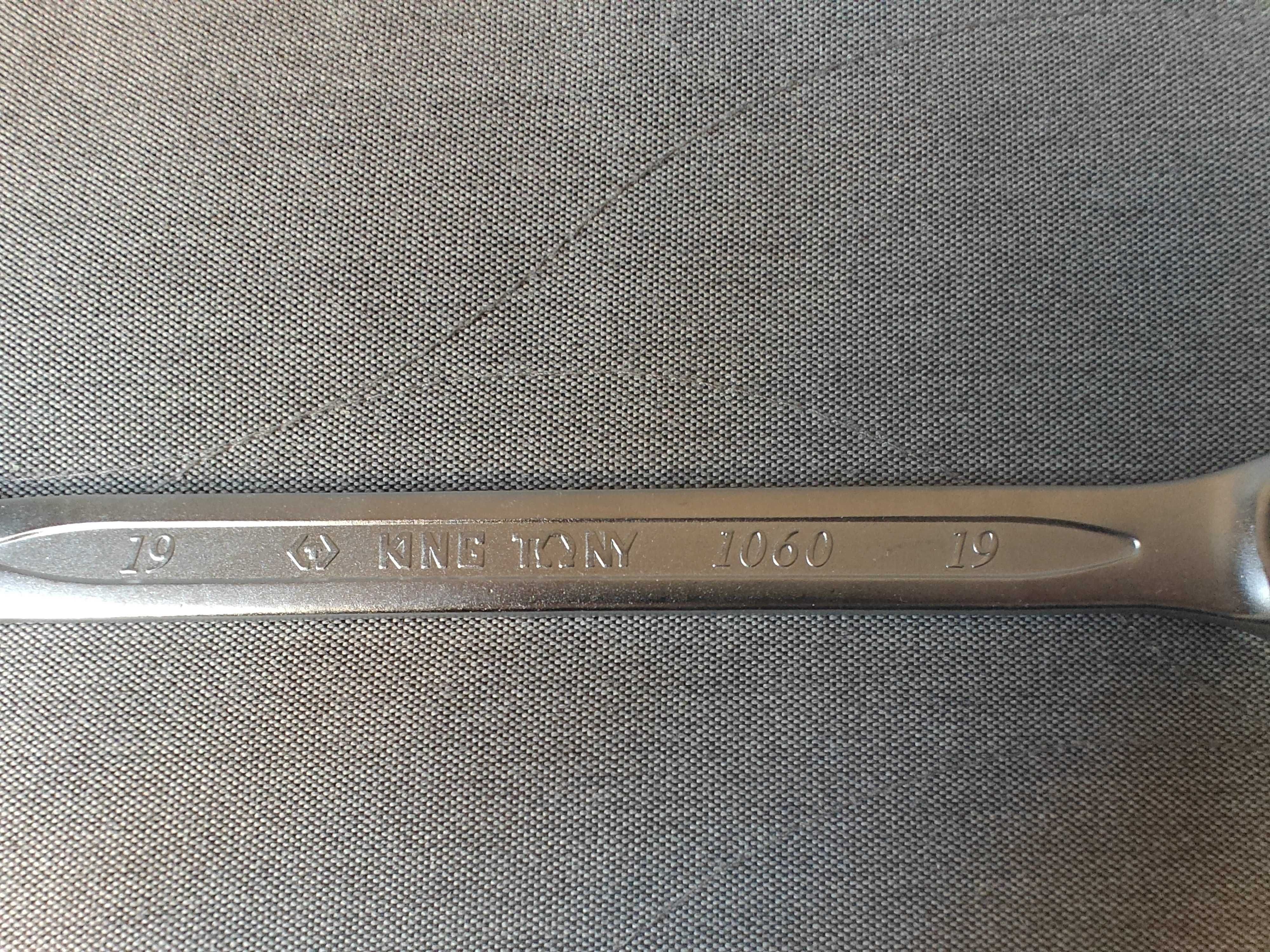Klucz płasko-oczkowy 19mm King Tony 1060-19