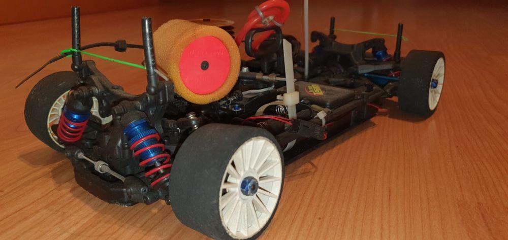 Carro telecomandado RC nitro tc3