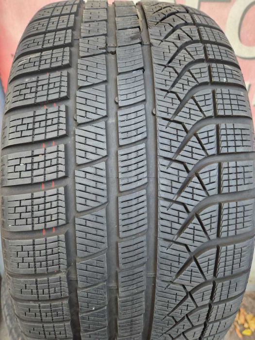Зима Pirelli P Zero Winter 275/35 R20 Mercedes BMW