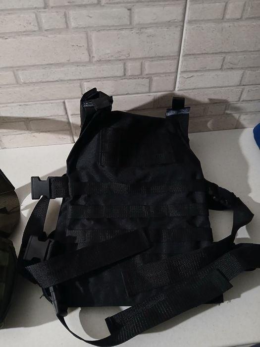 Продам берці 43 р.