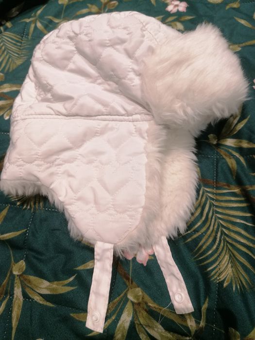 Czapka pilotka zimowa ciepła biała