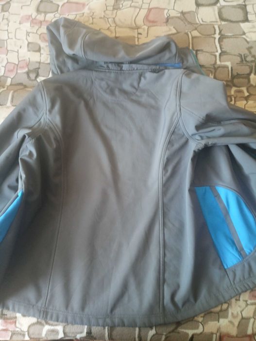 Мужская спортивная куртка ветровка р 50-52