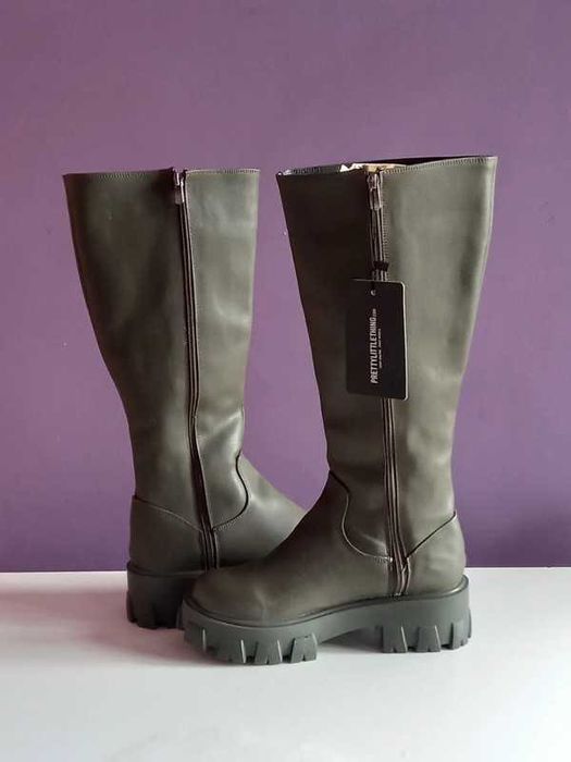 Prettylittlething kozaki khaki 41