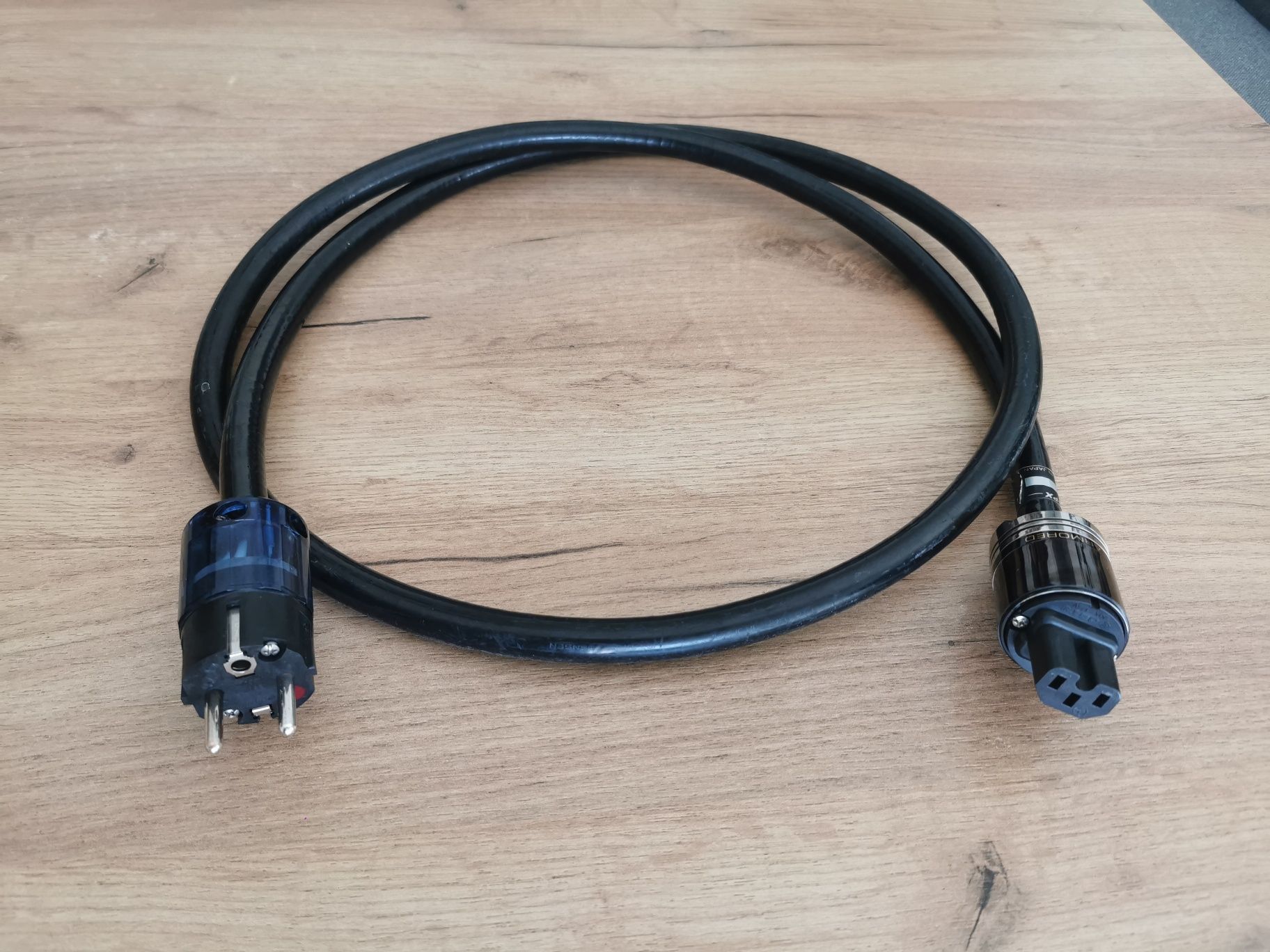 Kabel Oyaide Tunami V2 na wtykach C037 i P037e