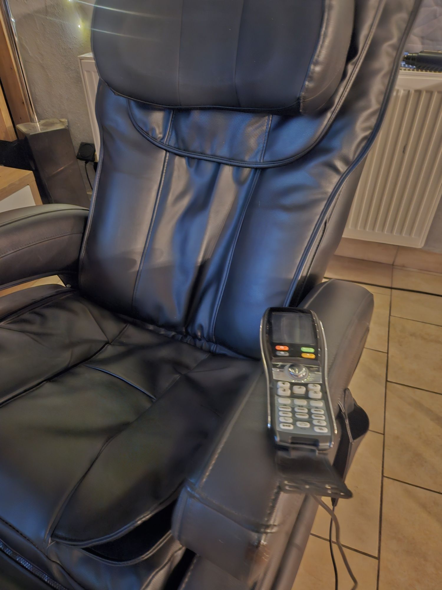 Fotel masujący FINNSPA PREMION, Full-Air, Zero-Gravity, stan Bdb.