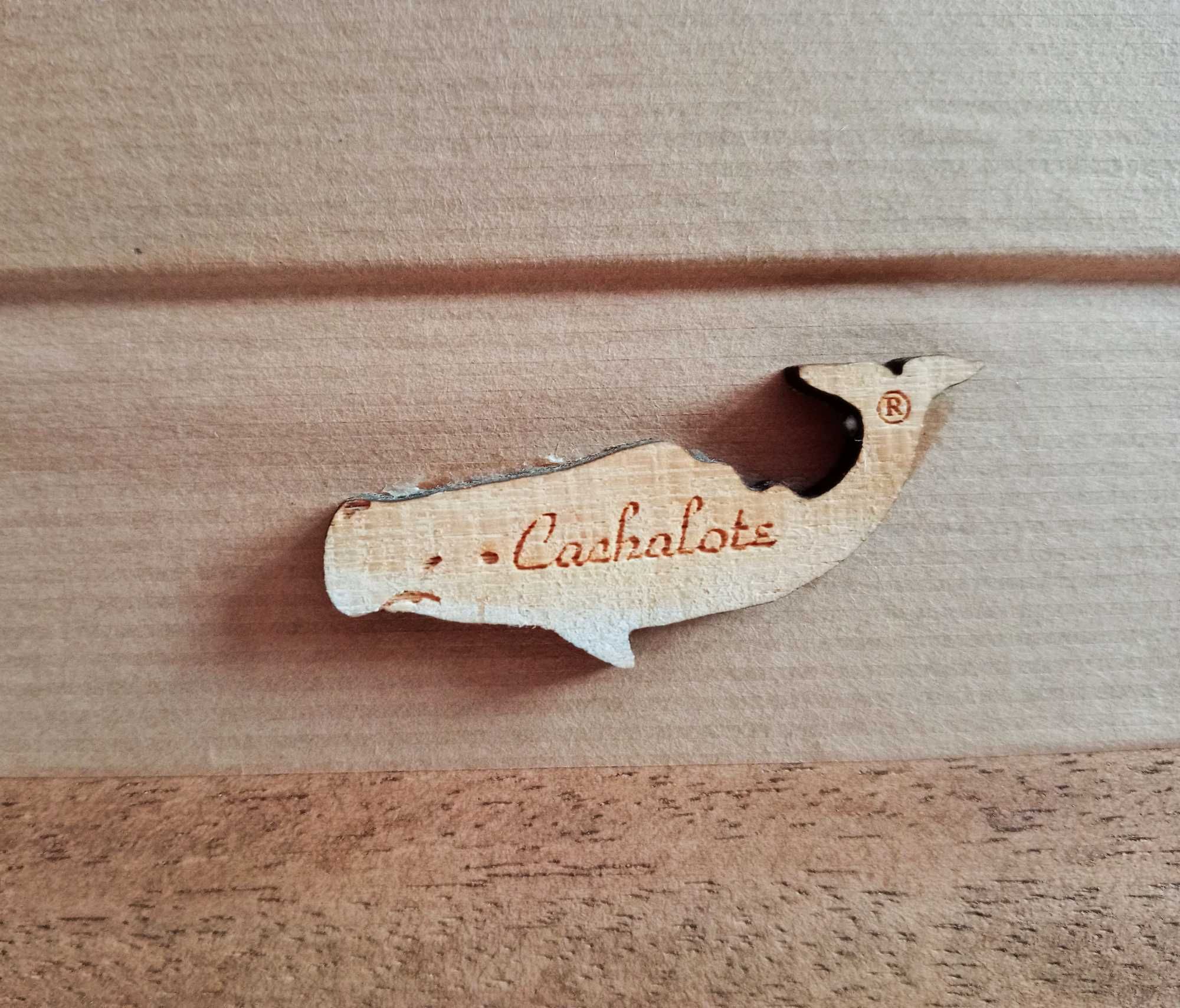 2 Quadros de Parede em Madeira, marca Cachalote