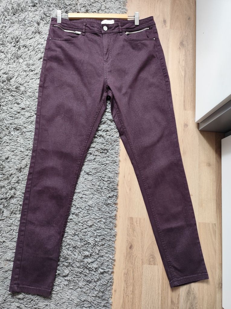 Spodnie damskie cętkowane bakłażanowe Casual Collection by F&F r. 42