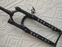 Widelec Manitou Machete 120 mm, 32 mm, sztywna oś BOOST + manetka