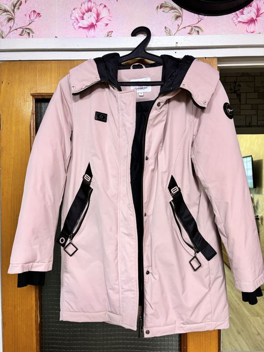 Парка жіноча