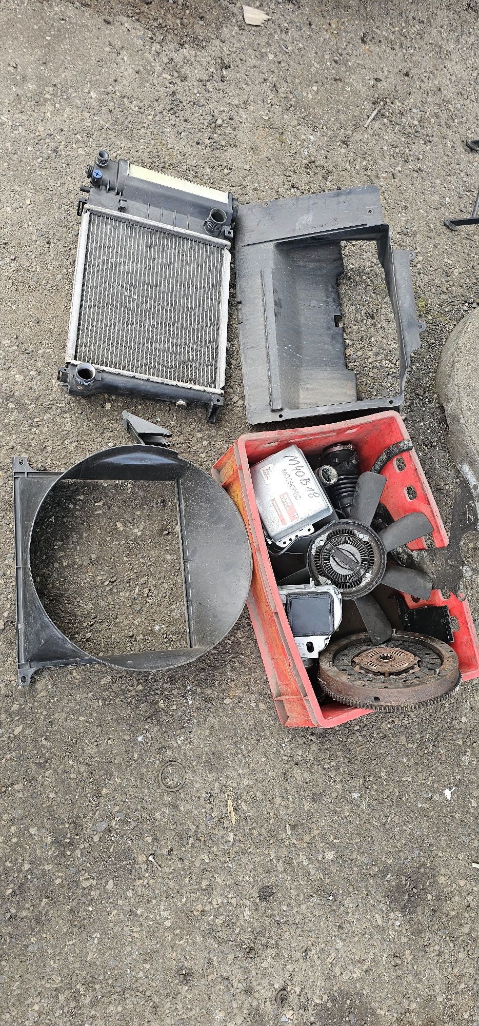 Silnik bmw e30 m40b18
