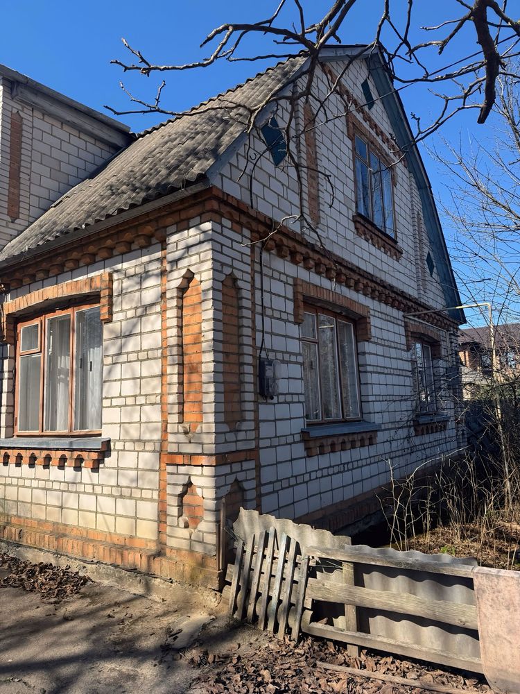 Продаж Будинку з виходом до лісу