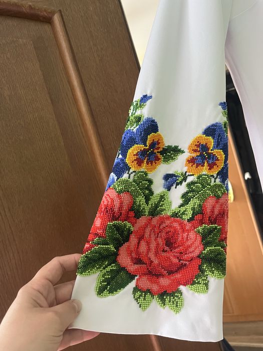 Вишиванка з бісеру