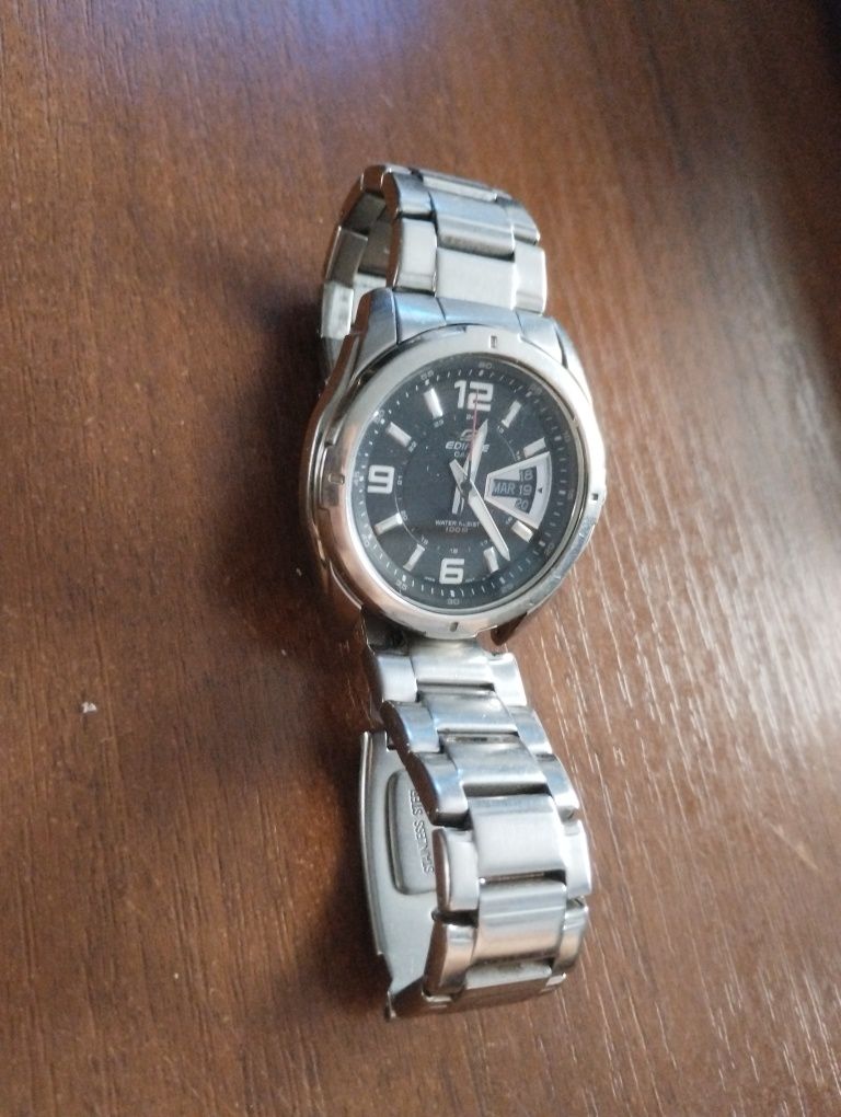 Продам годинник Casio EF- 129