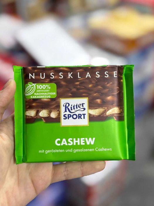 Шоколад Ritter Sport 100 г з кешю