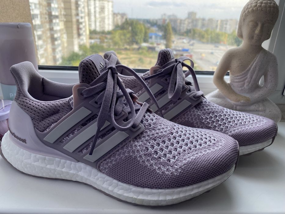 Жіночі кросівки Adidas Ultraboost