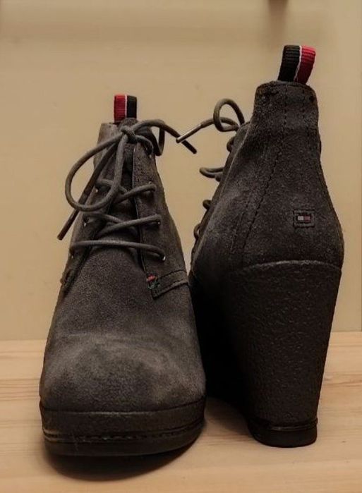 Жіночі черевики Tommy Hilfiger 39 розмір