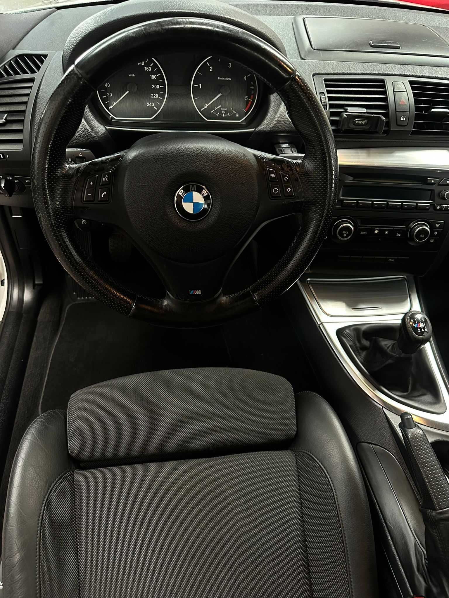 BMW 118 d coupe - Negociável