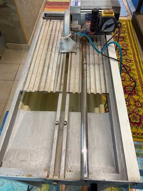 maszynka wodna do ciecia płytek Dedra