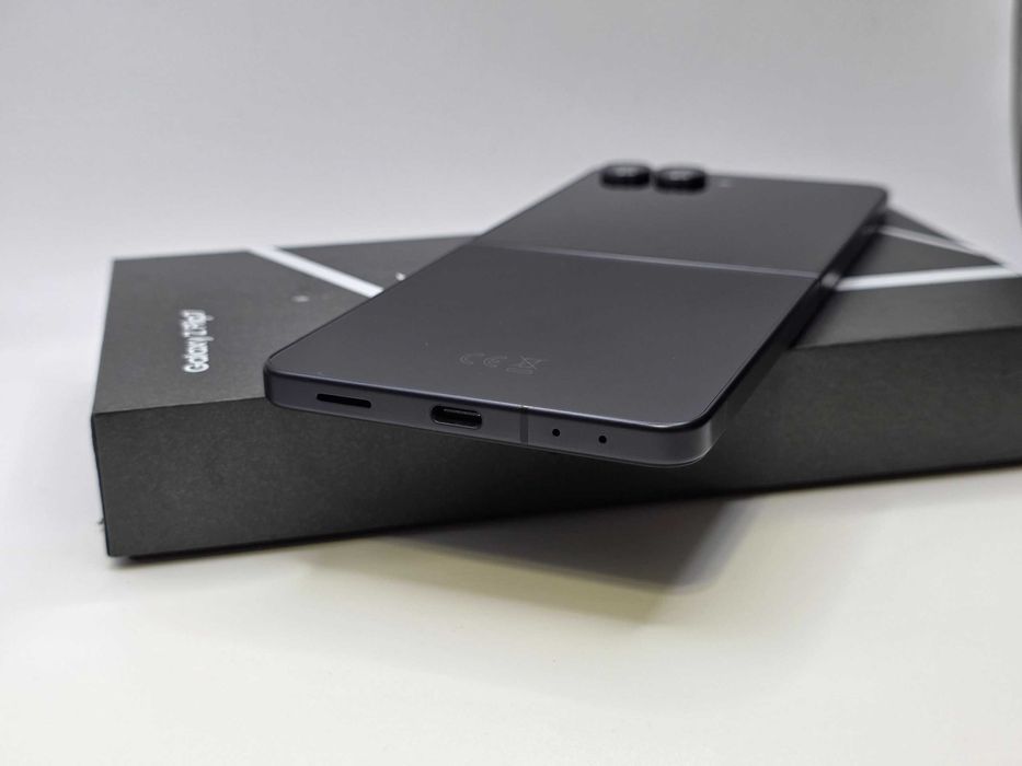 Samsung Galaxy Z Flip 7 12/256 Європа