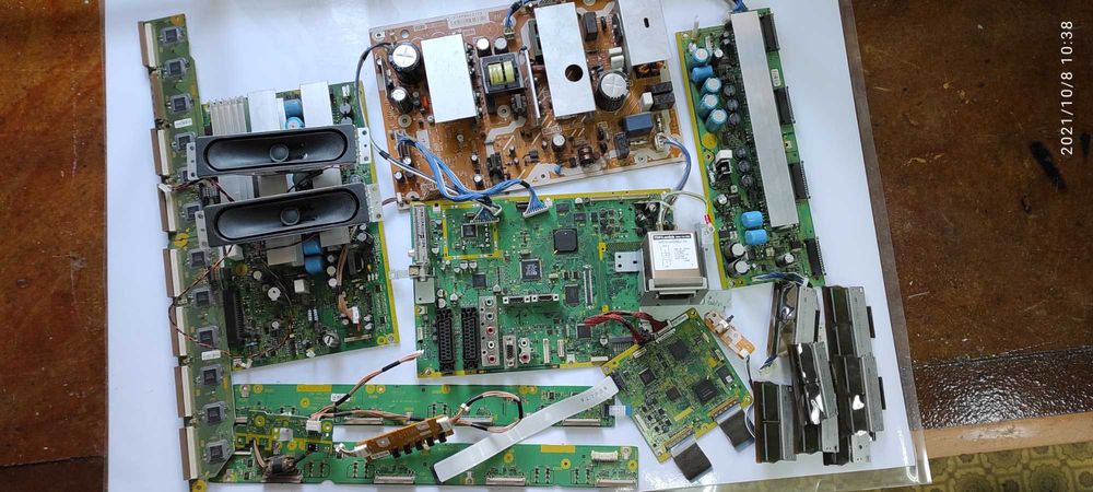Комплектующие для ТВ .Main board tcon invertor psu lcd led plasma.